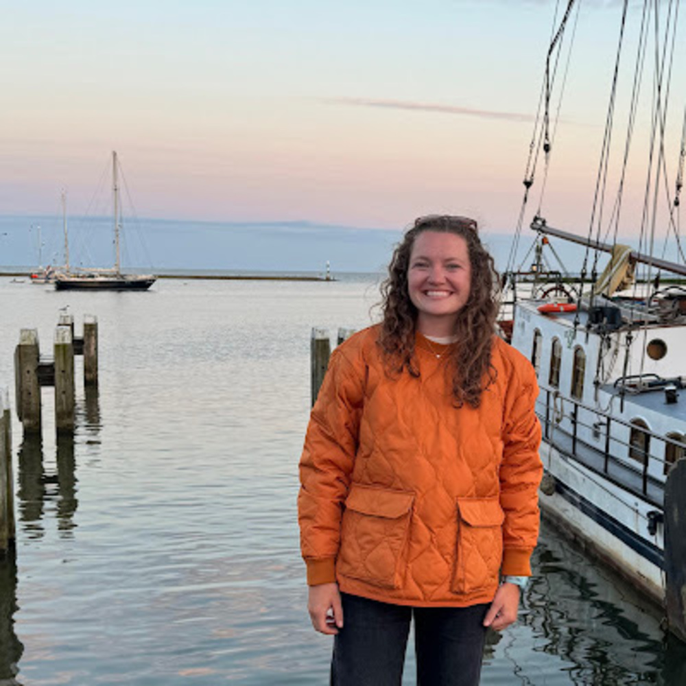 Meet your Posher, Breana